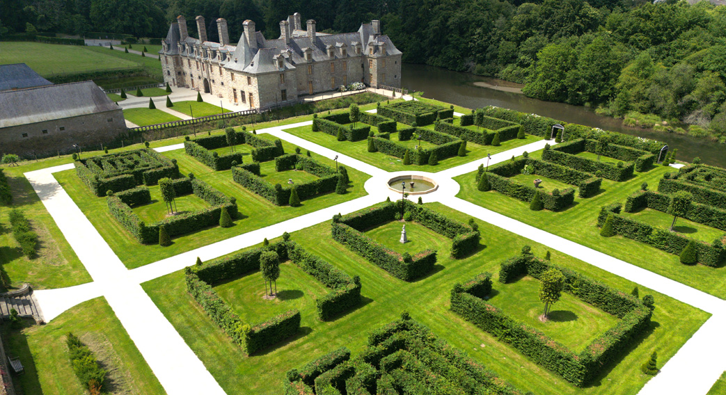Exterieurs__0002_Chateau-drone-v3